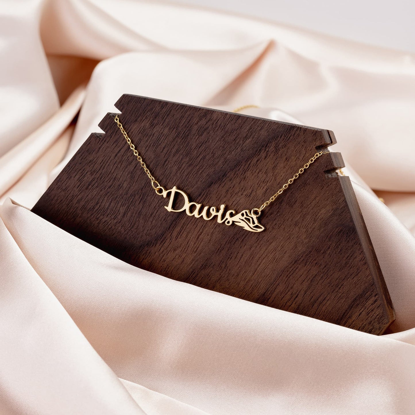 Personalized Sports Mom Name Necklace Gift for Mother's Day