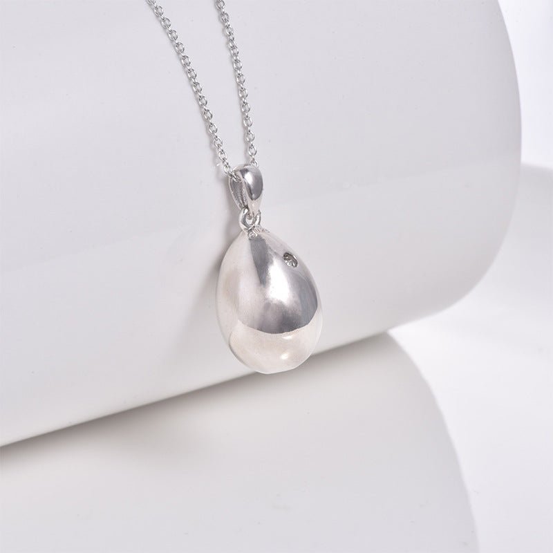 Drop-shaped Diamond Urn Pendant Necklace
