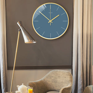 Ultra-quiet wall clock