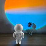 Load image into Gallery viewer, Robot Astronaut Sunset Atmosphere Night Light
