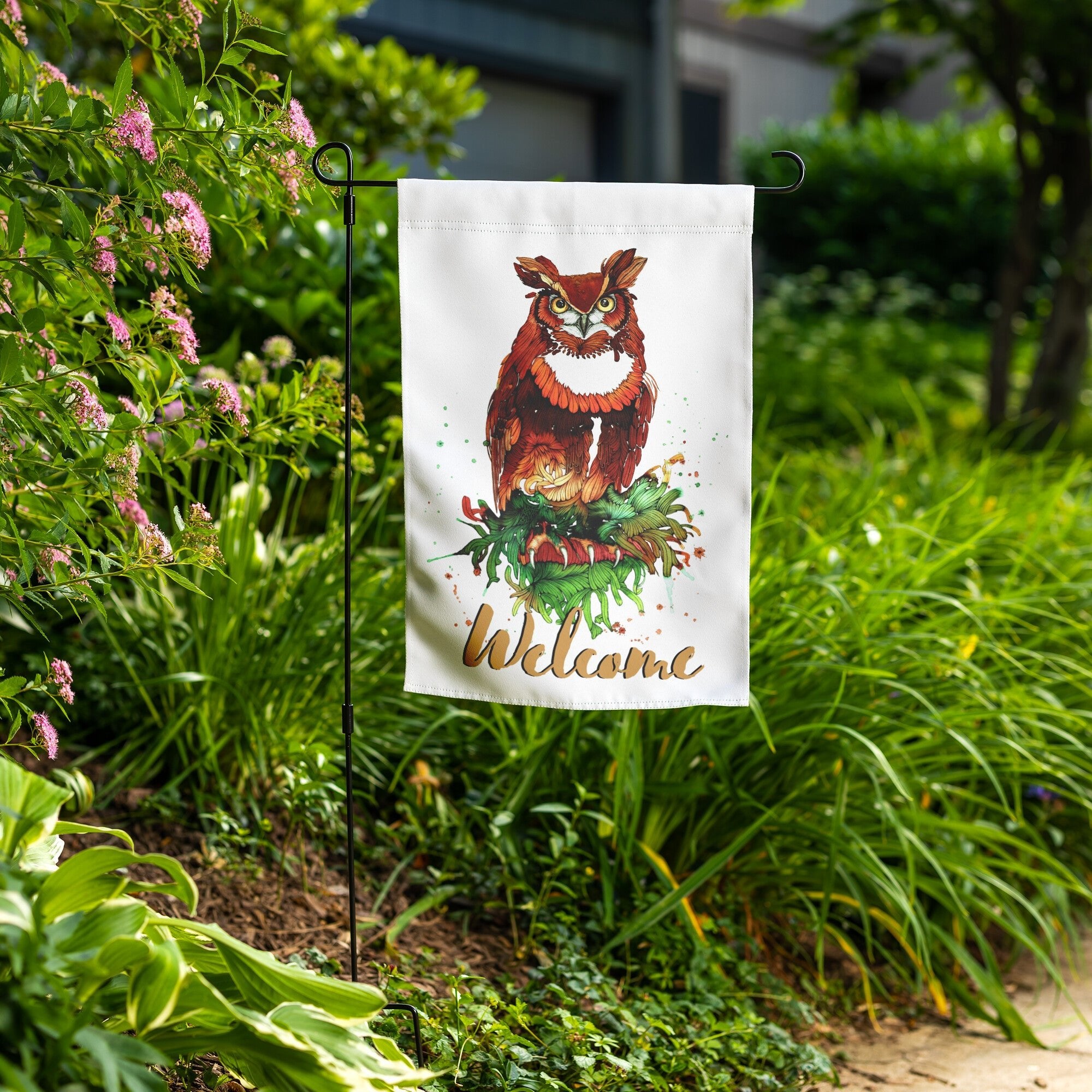 Welcome Owl Garden Banner in yard